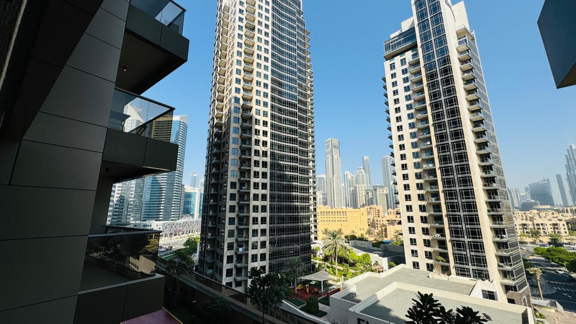 Prime Downtown Location With Pool, Gym & Sauna - Steps From Burj Khalifa & Dubai Mall Dubaj Zewnętrze zdjęcie