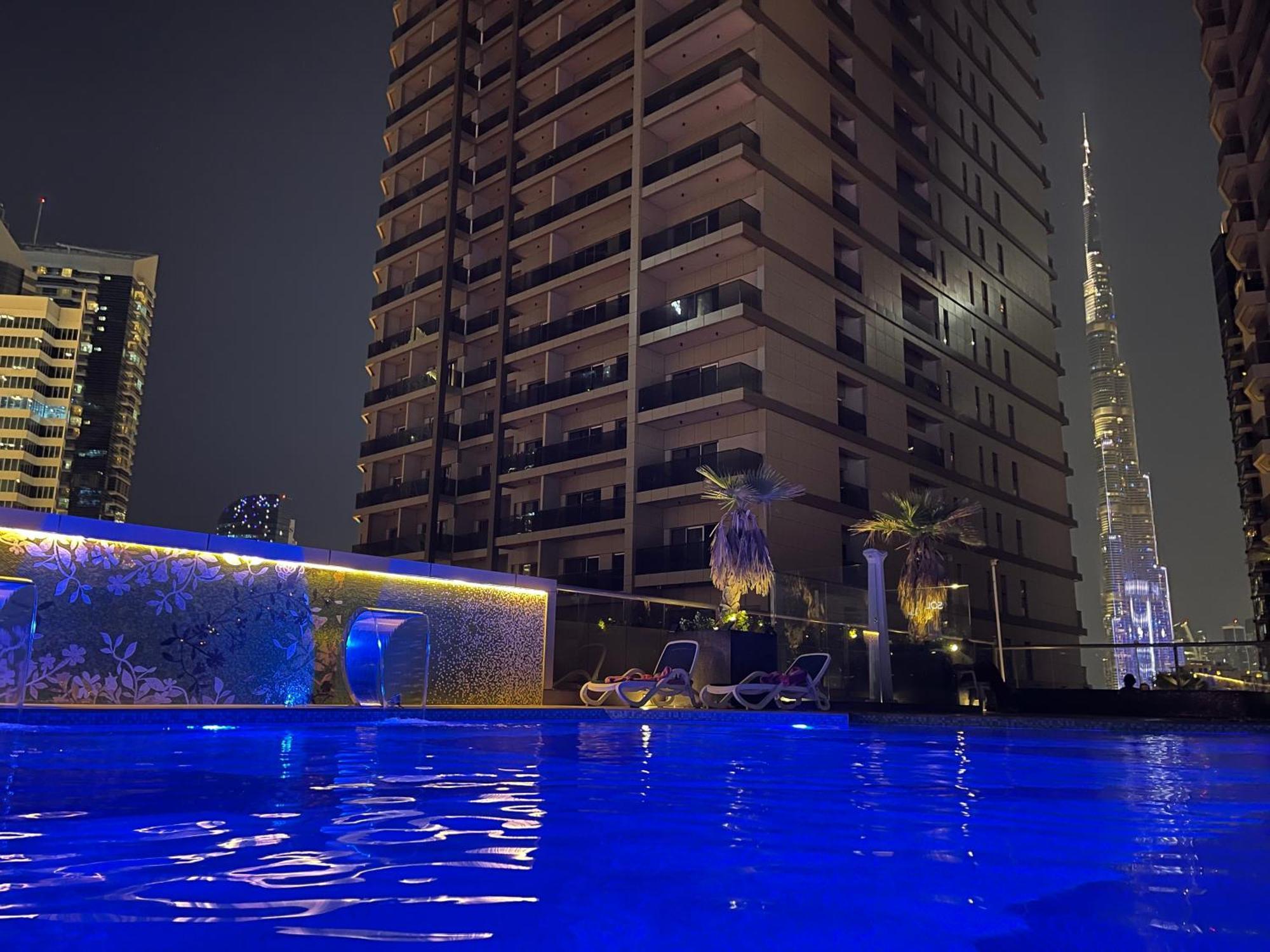 Prime Downtown Location With Pool, Gym & Sauna - Steps From Burj Khalifa & Dubai Mall Dubaj Zewnętrze zdjęcie