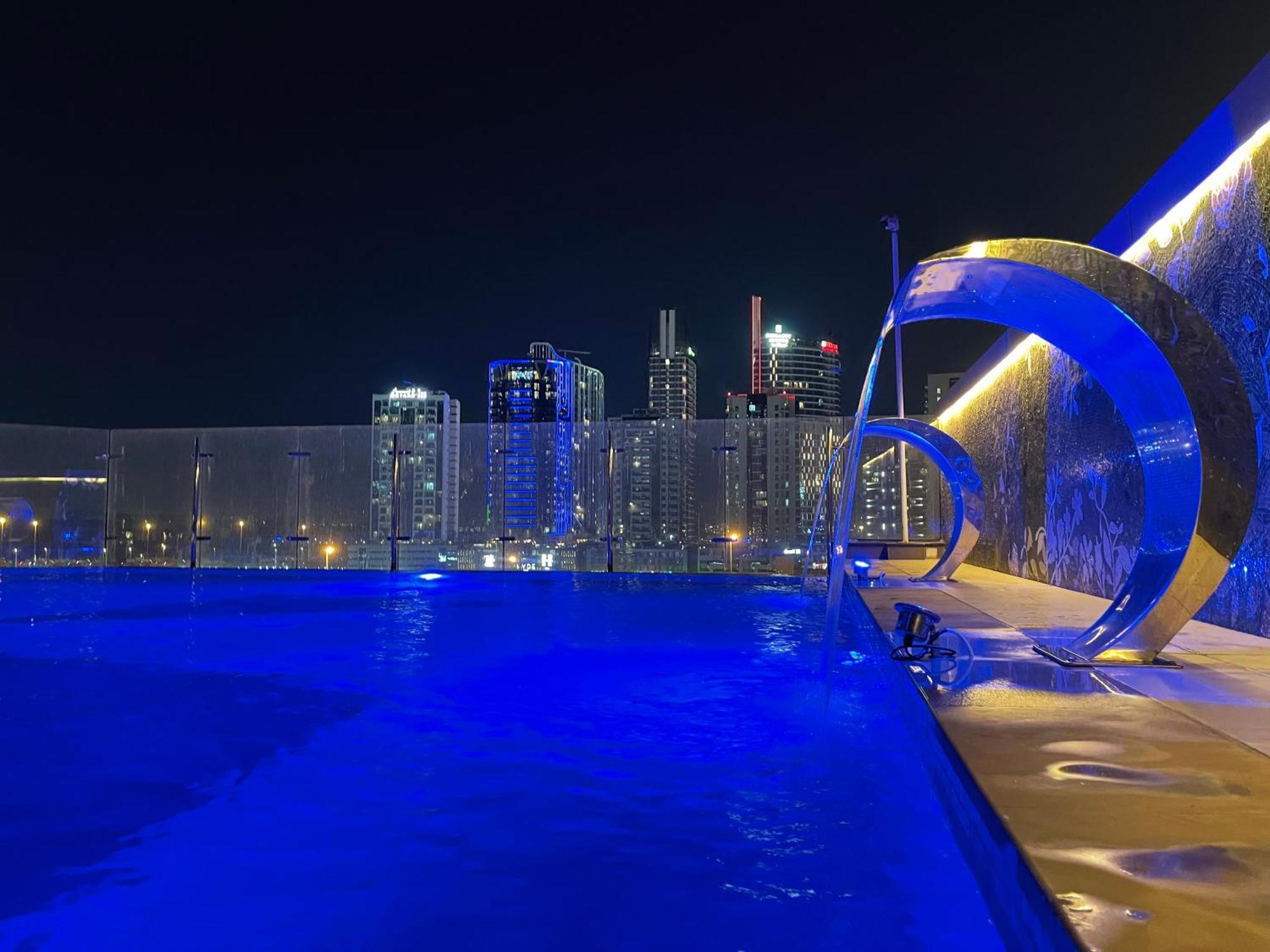 Prime Downtown Location With Pool, Gym & Sauna - Steps From Burj Khalifa & Dubai Mall Dubaj Zewnętrze zdjęcie